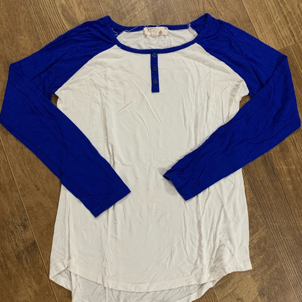 White/Blue baseball long sleeve t-shirt